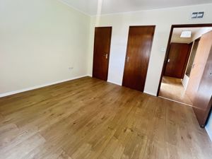 Lounge- click for photo gallery